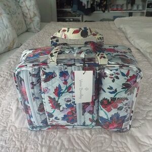 VERA BRADLEY 4PC ORGANIZER BAGS
